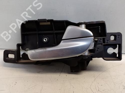 Used Front right interior door handle Front right interior door handle 37703454 37703454