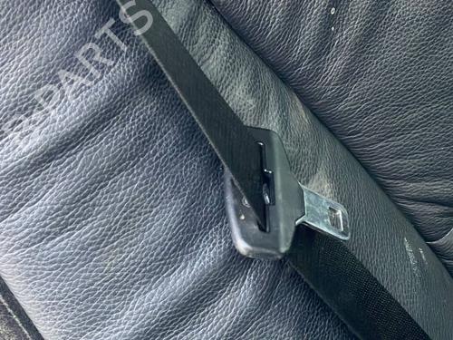 Sikkerhedssele bag højre Sikkerhedssele bag højre 39570640 39570640