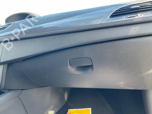 Handskerum RENAULT MEGANE III Hatchback (BZ0/1_, B3_) 1.2 TCe (BZ2B, BZ11) (116 hp) 31116666