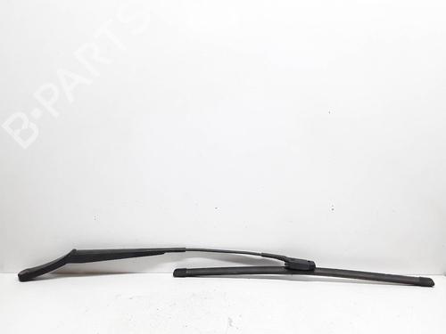 Used Front windshield wiper arm VW TIGUAN (5N_) 2.0 TDI (140 hp) 10509088