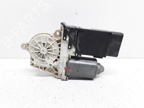 Vindusheismotor venstre foran SEAT TOLEDO II (1M2) 1.9 TDI (110 hp) 16559633