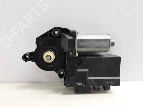 Left front window motor PEUGEOT 307 Break (3E) 1.6 HDi 110 | BP17388549E21