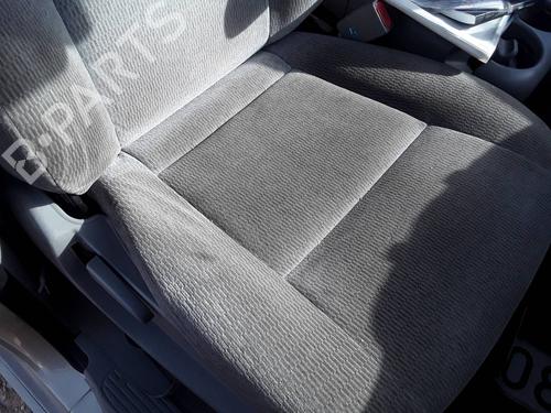 Used Right front seat KIA CARNIVAL II (GQ) 2.9 CRDi (144 hp) 12317511