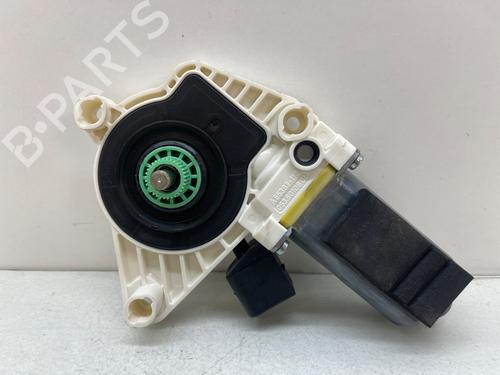 Used Left front window motor MERCEDES-BENZ CLA Coupe (C117) CLA 220 CDI / d (117.303) (177 hp) 25713914