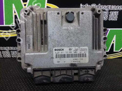 Used Engine control unit (ECU) Engine control unit (ECU) RENAULT MEGANE II (BM0/1_, CM0/1_) [2001-2012] 7468874 7468874