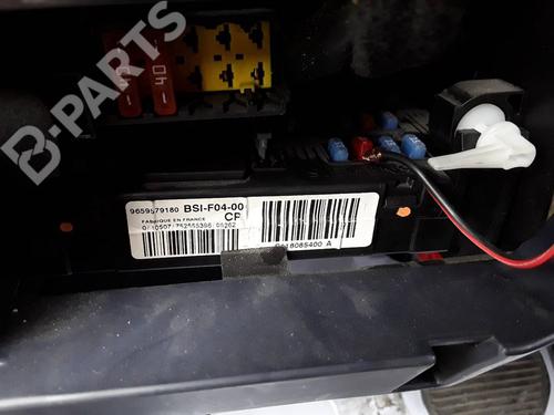 fuse-box-peugeot-1007-km_-16-16v-bsi-f04-9659579180-2005-8421457 main image