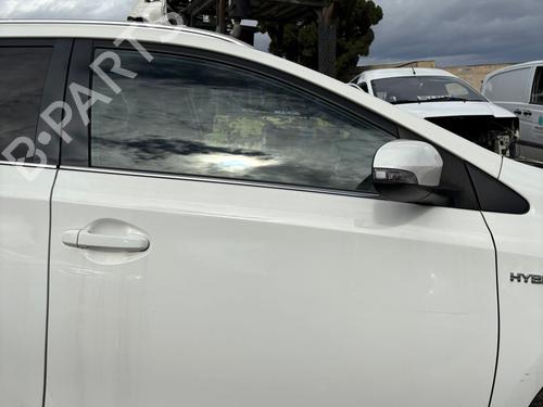 Kabinelys TOYOTA AURIS (_E18_) 1.8 Hybrid (ZWE186_, ZWE186R) | BP32177316I8 