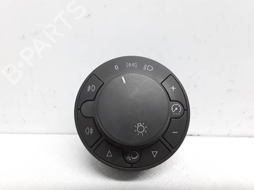 Used Headlight switch OPEL CORSA D (S07) 1.3 CDTI (L08, L68) (90 hp) 8404025