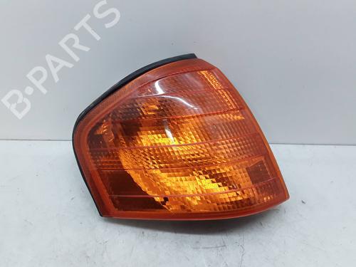 Clignotant avant droit MERCEDES-BENZ C-CLASS (W202) C 180 (202.018) (122 hp) 31906612