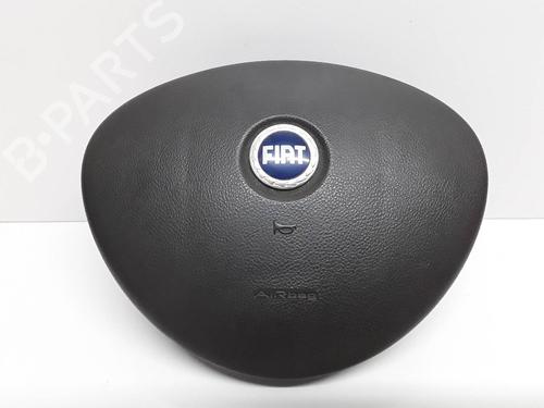 Used Driver airbag FIAT PUNTO (188_) 1.3 JTD 16V (70 hp) 8845079