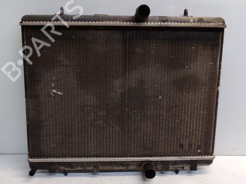 Used Water radiator Water radiator 37158249 37158249