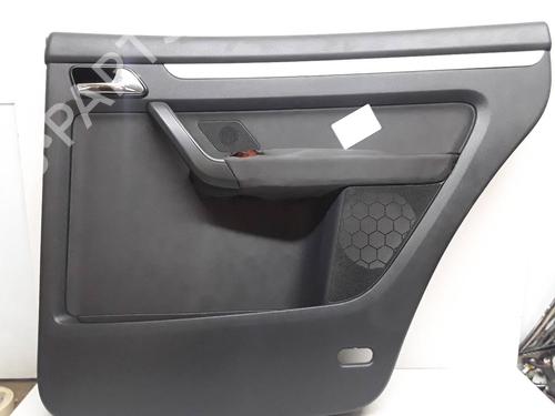 Bageste højre beklædning VW TOURAN (1T1, 1T2)  | BP16363617C61 