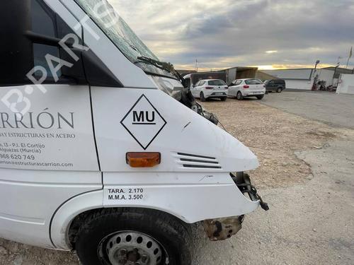 Used Right front fenders Right front fenders MERCEDES-BENZ SPRINTER 3-t Van (B903) 311 CDI (903.661, 903.662, 903.663) (109 hp) 40467709 40467709