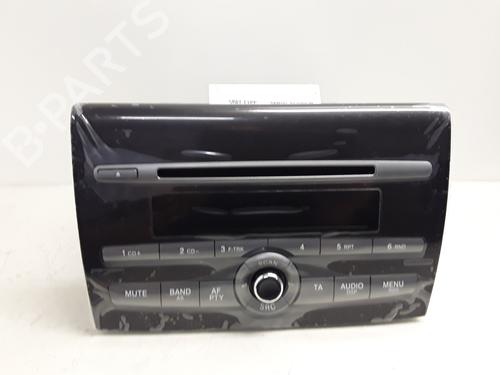 Used Radio FIAT BRAVO II (198_) 1.6 D Multijet (198AXH1B) (105 hp) 18260246