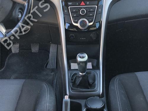 Forra trás esquerda HYUNDAI i30 (GD) | BP32328773C60