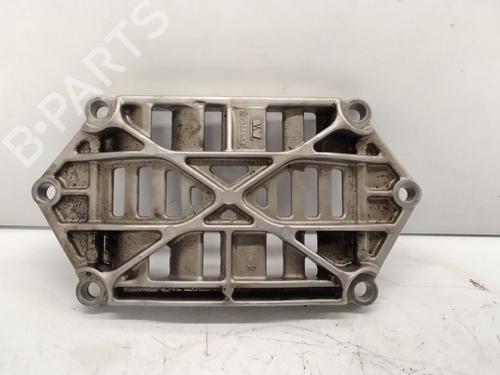 Used Engine mount Engine mount 37524890 37524890