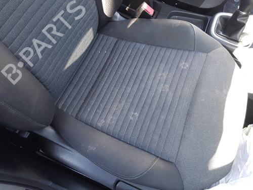 Used Right front seat VW POLO V (6R1, 6C1) 1.2 TDI (75 hp) 18682920