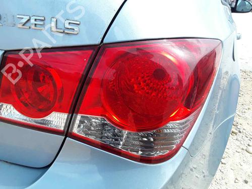 Used Right taillight CHEVROLET CRUZE (J300) 1.6 (113 hp) 25254294