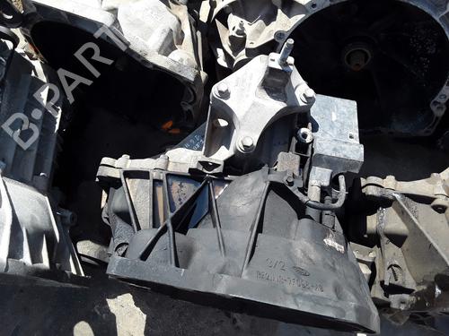 Używane Skrzynia biegów FORD FIESTA V (JH_, JD_) [2001-2014]  7473999