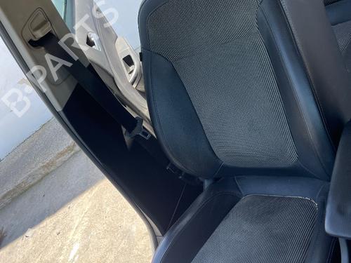 Used Right front seat OPEL ASTRA J (P10) [2009-2016]  26488038