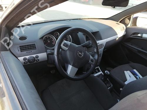 Venstre baglygte OPEL ASTRA H GTC (A04) 1.9 CDTI (L08) | BP10360243C34 
