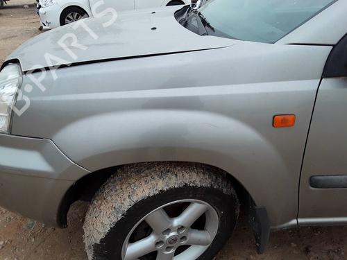 Used Left front fenders NISSAN X-TRAIL I (T30) 2.2 DCi FWD (114 hp) 9370296