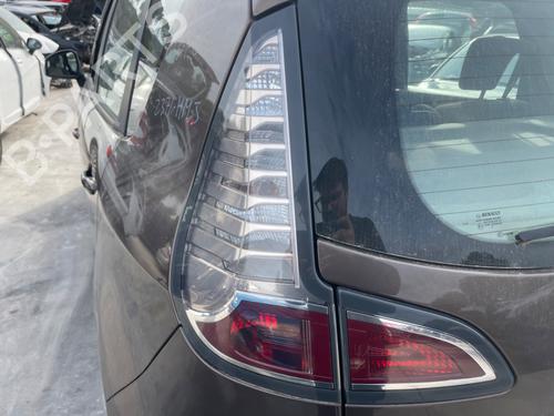 Used Left taillight RENAULT SCÉNIC III (JZ0/1_) [2008-2016]  22898233