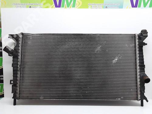 Used Water radiator Water radiator VOLVO V50 (545) 2.0 D (136 hp) 8697323 8697323