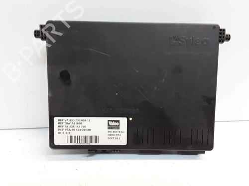 Used Fuse box Fuse box CITROËN XSARA PICASSO (N68) 2.0 HDi (90 hp) 34425315 34425315