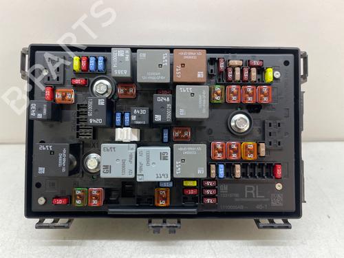 Used Fuse box OPEL ASTRA J (P10) [2009-2016]  26645644