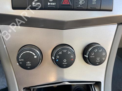 Climate control CHRYSLER SEBRING (JS) 2.0 CRD BP27236109I5