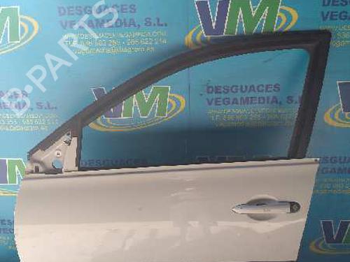 Used Left front door RENAULT MEGANE II (BM0/1_, CM0/1_) [2001-2012]  7467094