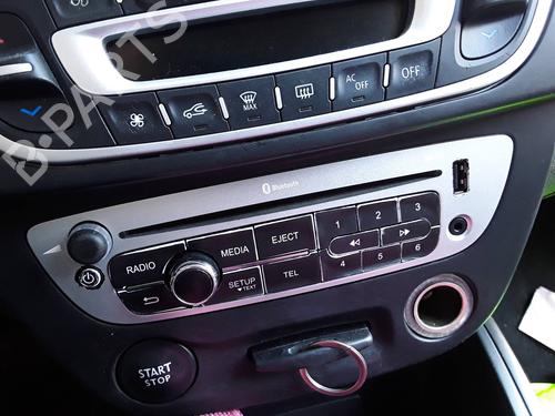radio-renault-megane-iii-hatchback-bz01_-b3_-2008-36025116 main image