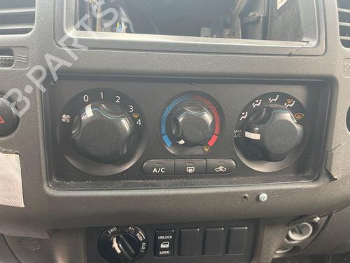Used Climate control NISSAN NAVARA NP300 (D40) [2004-2025]  30444704