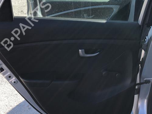 Forra trás esquerda HYUNDAI i30 (GD) | BP32328773C60