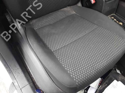 Right front seat VW TIGUAN (5N_) | BP32160961C16