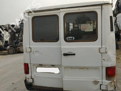 Grille MERCEDES-BENZ MB Van (W631) D (631.332, 631.342) | BP19101937C40 