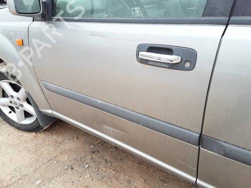 Left front door NISSAN X-TRAIL I (T30) 2.2 DCi FWD | BP9370325C2 