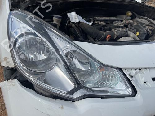 Used Right headlight CITROËN C1 (PM_, PN_) 1.0 (68 hp) 30975132