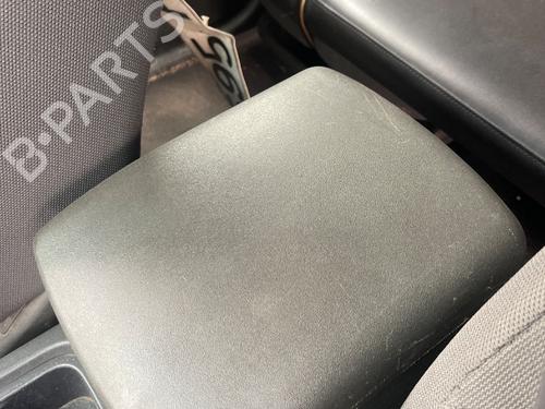 Used Armrest / Center console NISSAN NAVARA NP300 (D40) [2004-2025]  30444706