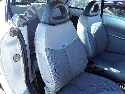 right-front-seat-citroen-c3-pluriel-hb_-14-2003-8824062 main image