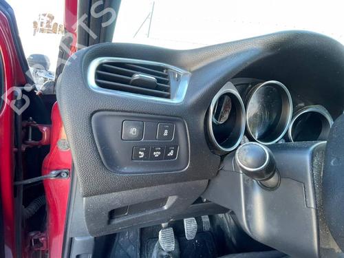 switch-citroen-ds4-nx_-2011-2012-2013-2014-2015-40435950 main image
