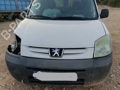 Fuse box PEUGEOT PARTNER MPV (5_, G_) 1.9 D 4x4 | BP15393910E1 
