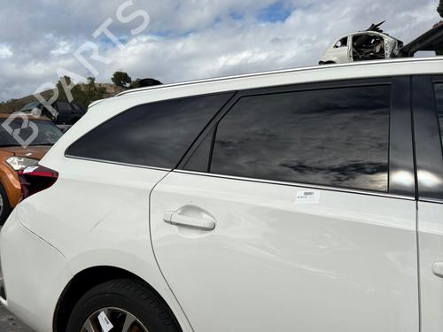 Kabinelys TOYOTA AURIS (_E18_) 1.8 Hybrid (ZWE186_, ZWE186R) | BP32177316I8 