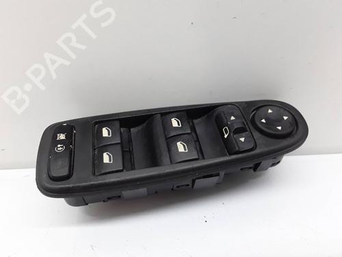 Used Left front window switch Left front window switch CITROËN C4 Picasso I MPV (UD_) 1.6 HDi (109 hp) 33219316 33219316