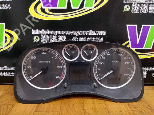 Used Instrument cluster PEUGEOT 307 (3A/C) [2000-2012]  17362705