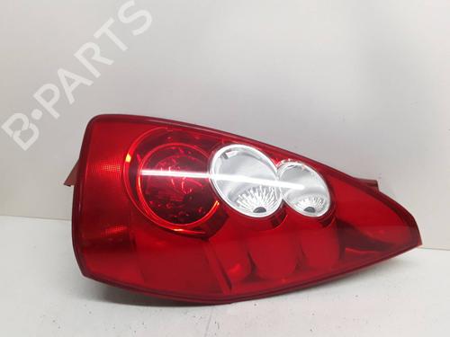 Højre baglygte MAZDA 5 (CR) 2.0 CD (CR19) (110 hp) 18269415