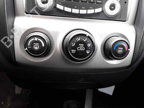 Commande Chauffage KIA SPORTAGE II (JE_, KM_) 2.0 CRDi 4WD (113 hp) 32036503