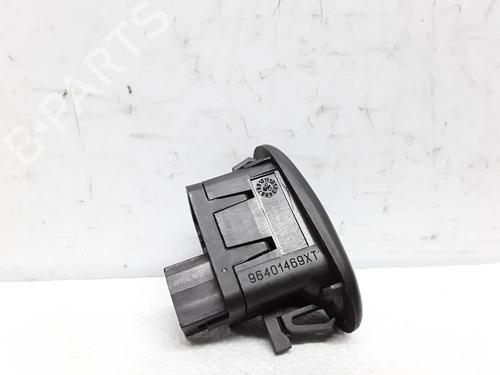 Used Left front window switch PEUGEOT 1007 (KM_) 1.6 16V (109 hp) 8421465