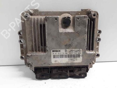 Used Engine control unit (ECU) RENAULT LAGUNA II (BG0/1_) [2001-2007]  31082054